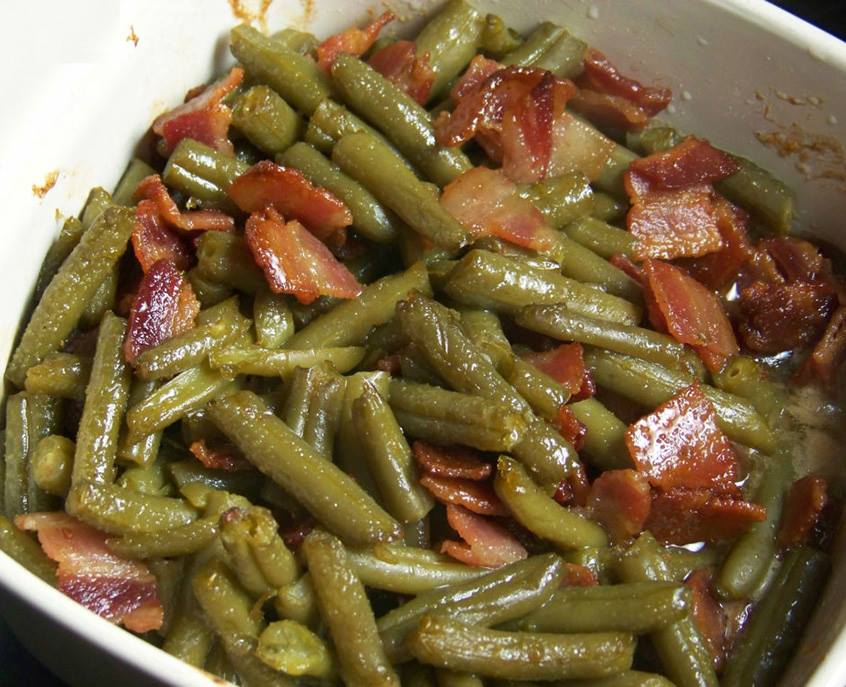 BEST SMOTHERED GREEN BEANS