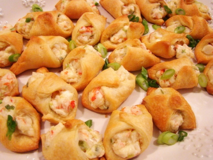 BEST CRAB & CHEESE FILLED CRESCENT ROLLS