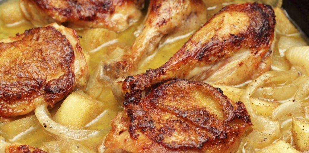 BEST BAKED CHICKEN AND APPLES