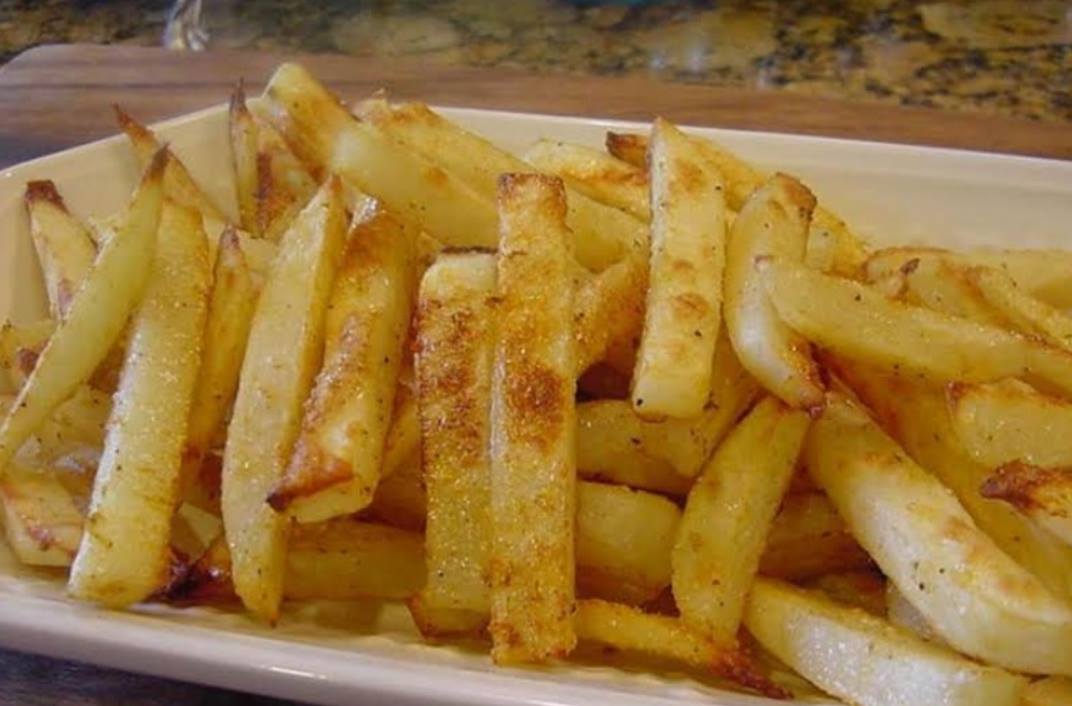 THE BEST BAKED FRIES AND POTATO WEDGES